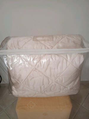 Πάπλωμα καινούργιο 220x240 ροζ σατέν καπιτονέ με θήκη