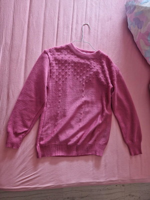 Pink vintage pullover like new, size S