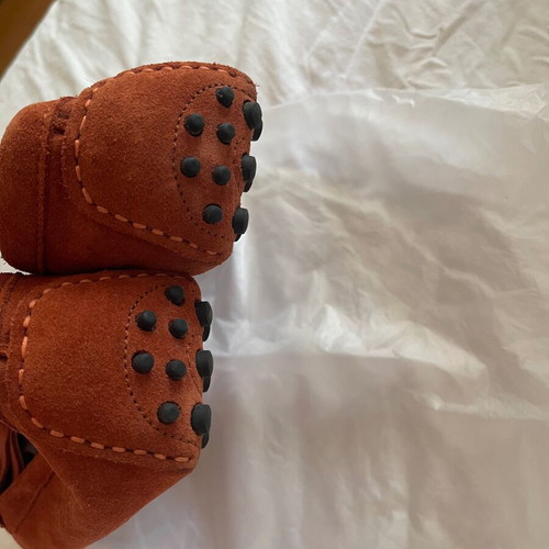 Hugs & Co men's castor moccasins used, UK size 9, orange