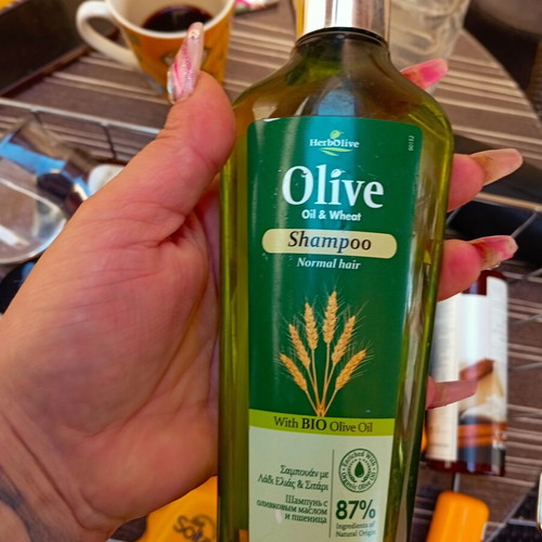 Olive Shampoo with Bio Oil 200 ml new