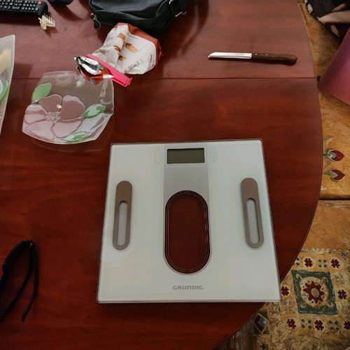 Grundig digital scale like new