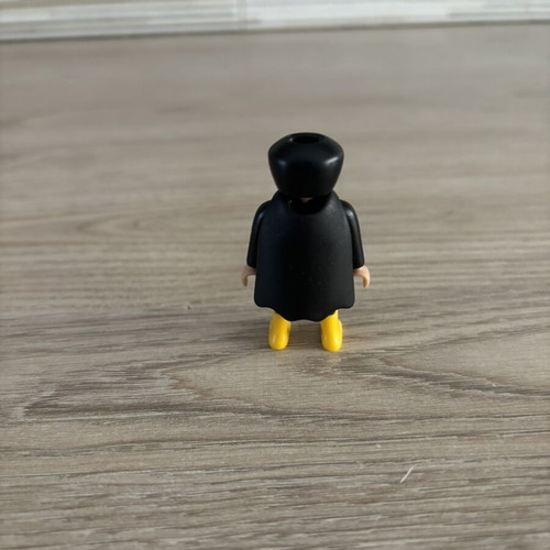 Kinder Surprise Playmobil DC Black Adam figure