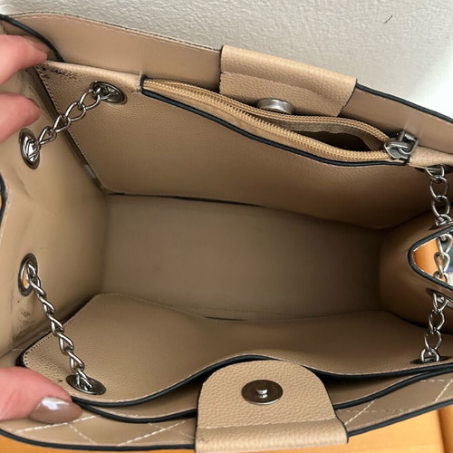 Bag to Bag shoulder bag like new, beige with chain