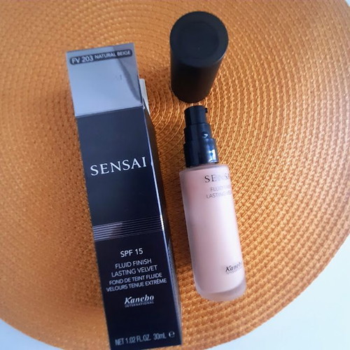 Kanebo Sensai Fluid Finish Lasting Velvet Foundation new, natural beige 30ml