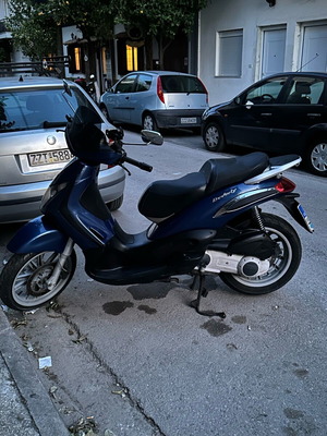 Beverly 250 Piaggio σκούτερ μπλε σαν καινούργιο