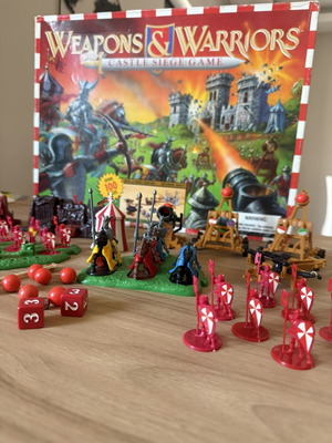 Weapons & Warriors Castle Siege Game της Pressman σαν καινούργιο, vintage