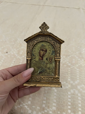 Christian image of Virgin Mary like new