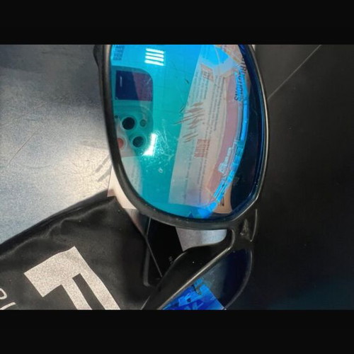 R2 Model tr 90 sunglasses used, black and blue