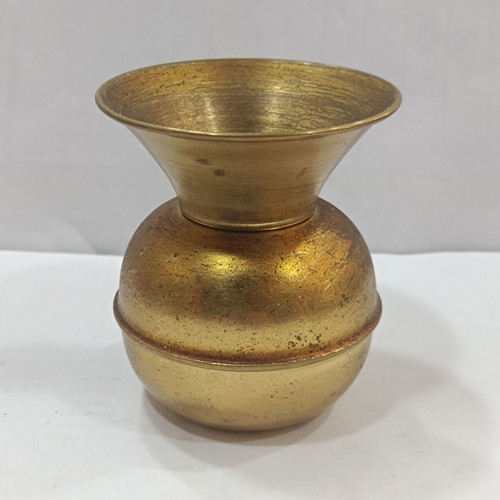 Vintage decorative miniature spittoon made of brass like new