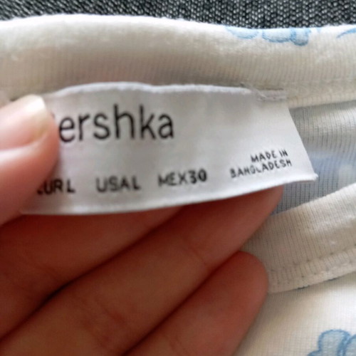 Bershka top used, size L, white and blue