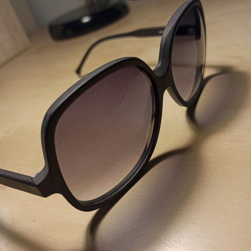 Brixton women's sunglasses used, square matte black, 100% UV protection