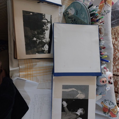 Album of rare collectible photos used, pack