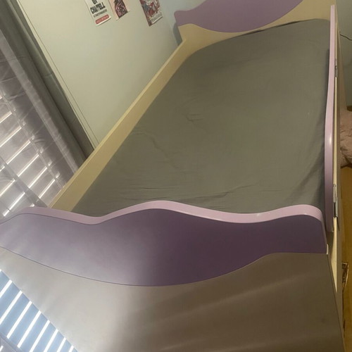 Modeco Children's Bunk Bed like new