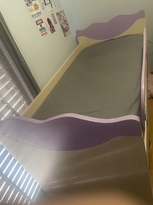 Modeco Children's Bunk Bed like new