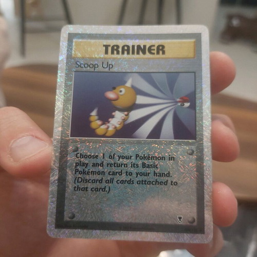 Scoop Up #104 Legendary Collection card like new, reverse holo