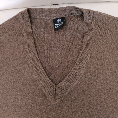 Brown men's wool cardigan L used with V-neck