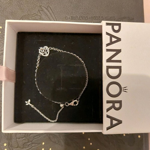 Pandora 925 silver bracelet with cubic zirconia new in box