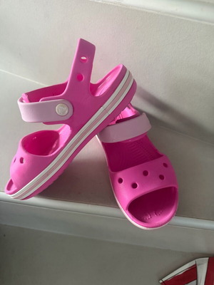 Crocs για κορίτσι μεταχειρισμένα, αθλητικά, νούμερο 30, ροζ και μωβ