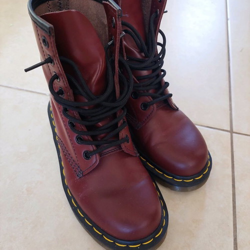 Dr. Martins boots like new, red, size 36