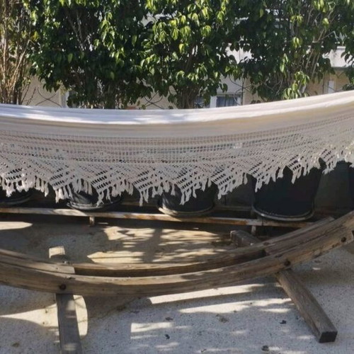 Wooden hammock with thick fabric for two people like new