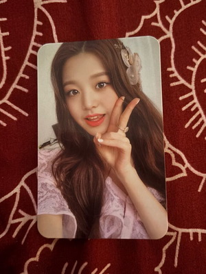 Wonyoung iz*one photocard like new, Kpop
