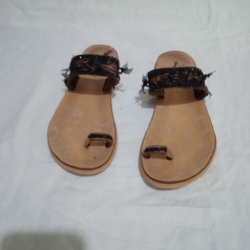 Sandals with bows and beads used, leather, size 38-39, black