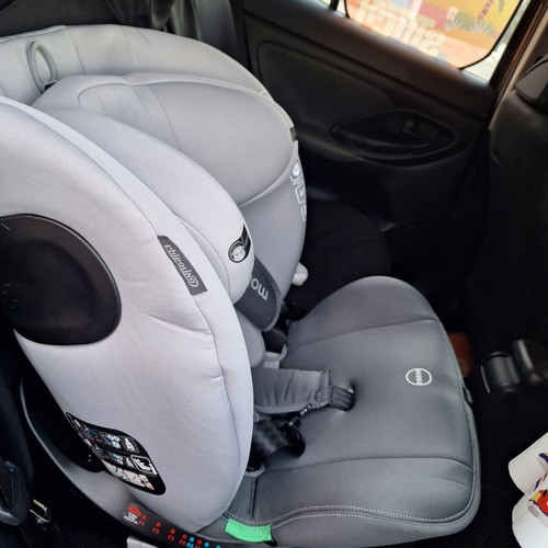 Chipolino Motion i-Size car seat with Isofix, granite