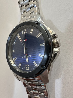 Tommy Hilfiger men's watch like new with blue dial and steel bracelet