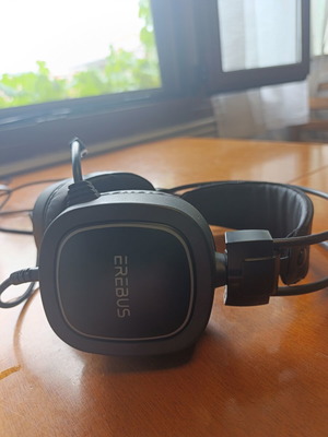 Turbo-X Erebus Gaming Headset wired, like new, black