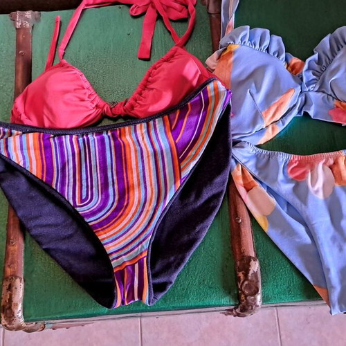 Women's swimsuit set of 4 pieces used, size L