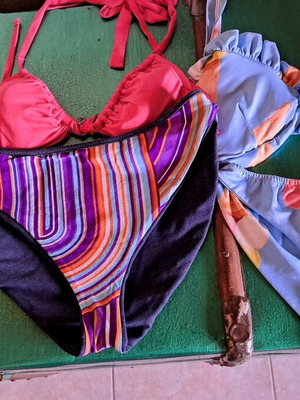 Women's swimsuit set of 4 pieces used, size L