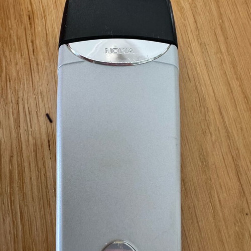 Nokia 8210 used without charger with extra covers