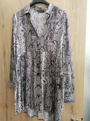 Πουκαμισοφόρεμα Stradivarius μεταχειρισμένο, εμπριμέ, μέγεθος L