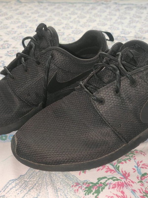 Nike αθλητικά παπούτσια μεταχειρισμένα, μέγεθος 42,5, μαύρα