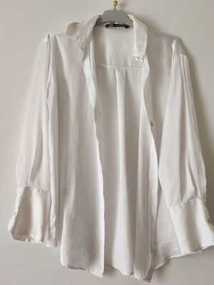 Zara white satin shirt like new, size M