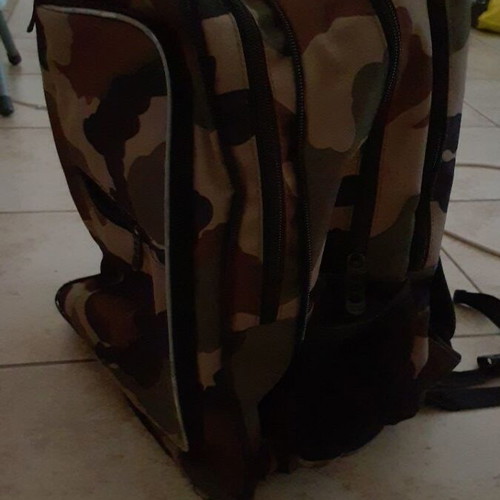 Polo school bag like new with orange rain hood