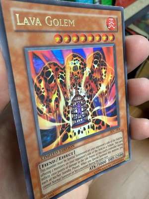 YU-GI-OH Lava Golem Limited edition gold card σαν καινούργιο