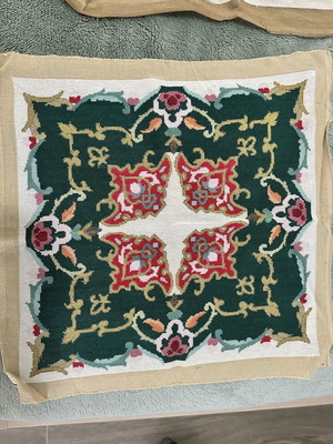 Handmade embroidery like new with incredible detail