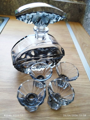 French crystal Art Deco decanter used with 4 liqueur glasses