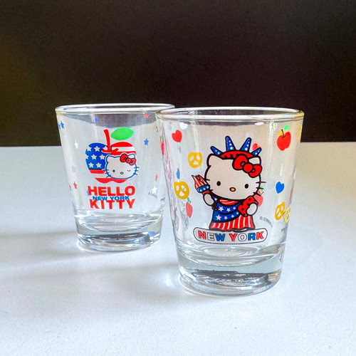 Hello Kitty Sanrio set of 2 glass shot glasses New York