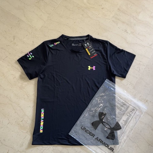 Under Armour T Shirt new with tags, medium, black