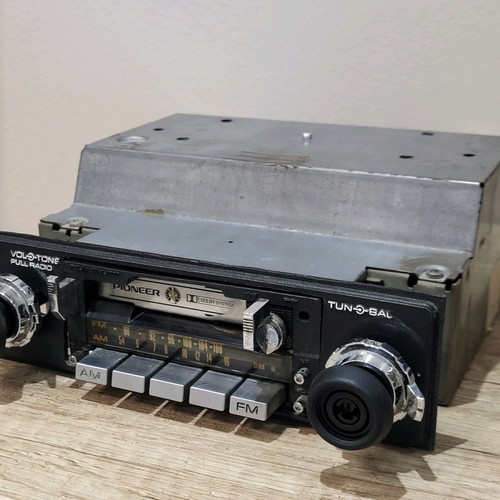 Pioneer KP-8500 car radio used, unknown condition