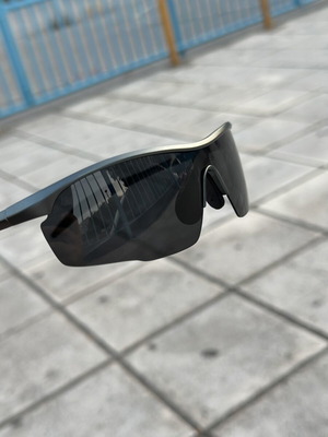 El Gio sunglasses new with box Italy design