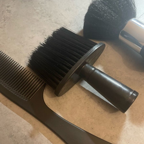 Kemei KM-2600 hair clipper new with accessories and free combs
