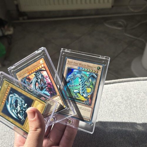 Yu-Gi-Oh! 3x Blue-Eyes White Dragon Ultra Rare Set new with magnetic cases