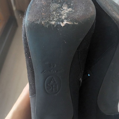 Ash suede boots like new, size 39, black