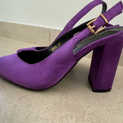 Women's purple sandals size 37 new with thick heel