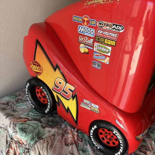 Retro Disney Cars Lightning McQueen TV used, non-functional for parts