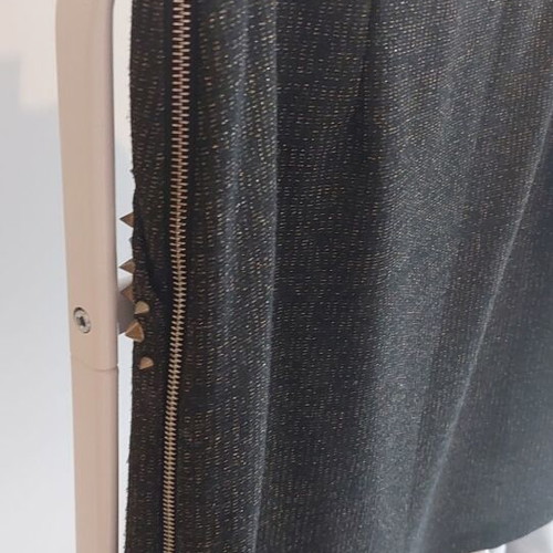 Skirt new with pockets and gold zippers, size L