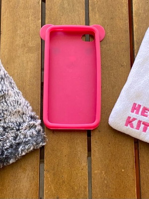 Phone cases set like new